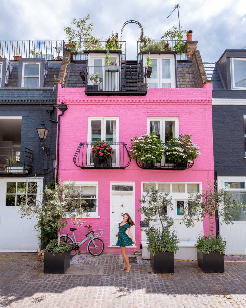 The pink house of St Lukes Mews, photo by Travels of Sophie / We Dream Of Travel